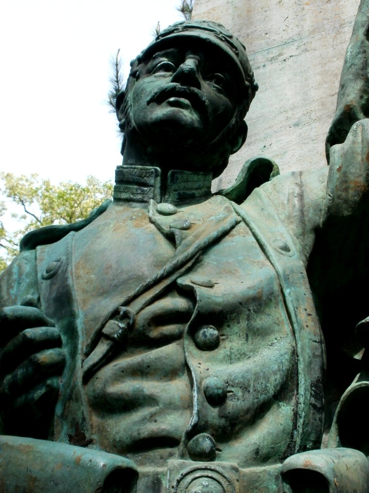 20110506Kriegerdenkmal_Hockenheim4