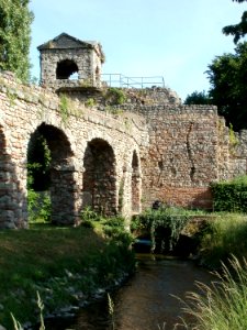 20110529Roemisches_Wasserkastell_Schwetzingen1