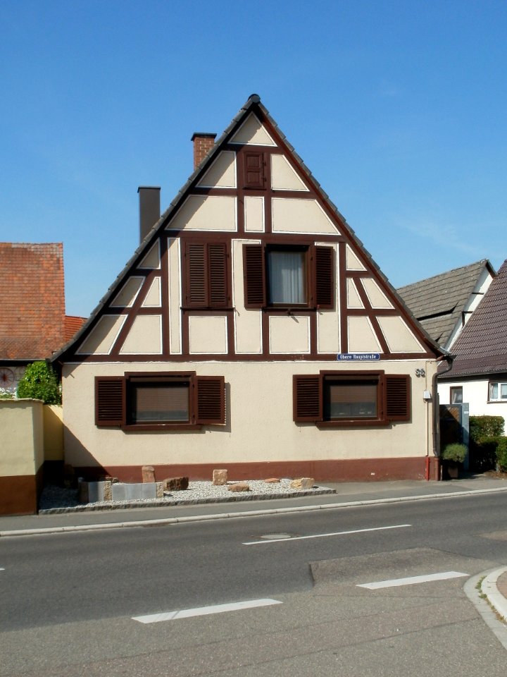 20110506Obere_Hauptstr58_Hockenheim