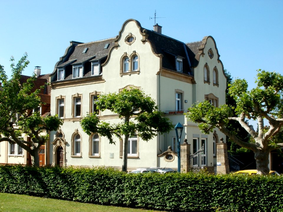 20110513Ev_Pfarrhaus_Hockenheim1