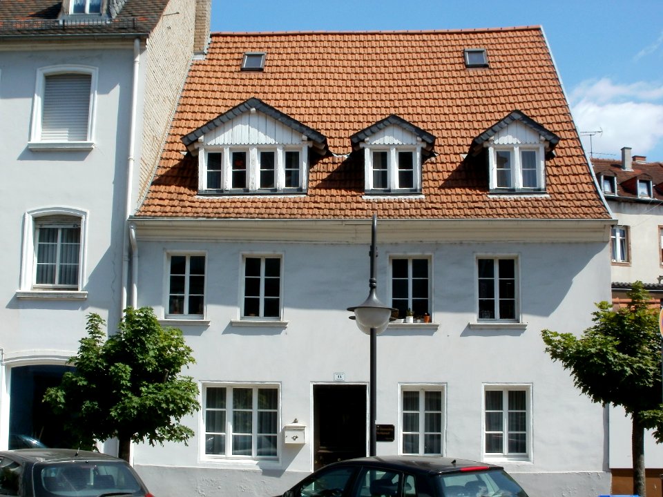 20110503Katholisch_Kirchstr14_Saarbruecken1