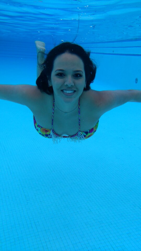 Smile pretty blue