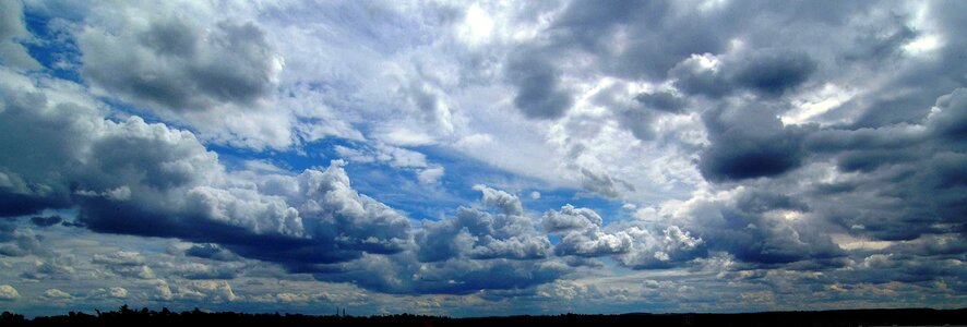 Dark horizon summer