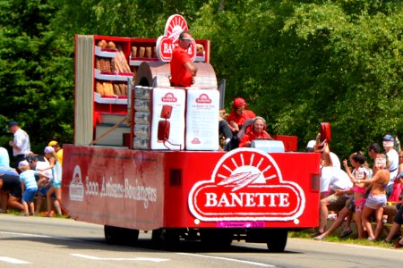 2014_Tour_de_France._Caravane_Banette_4._Free_image_Spielvogel._Zero_copyright photo