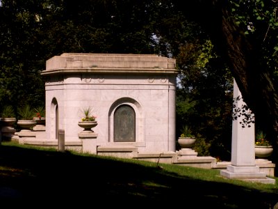 2014-08-25-Homewood-Cemetery-Benedum-02 photo