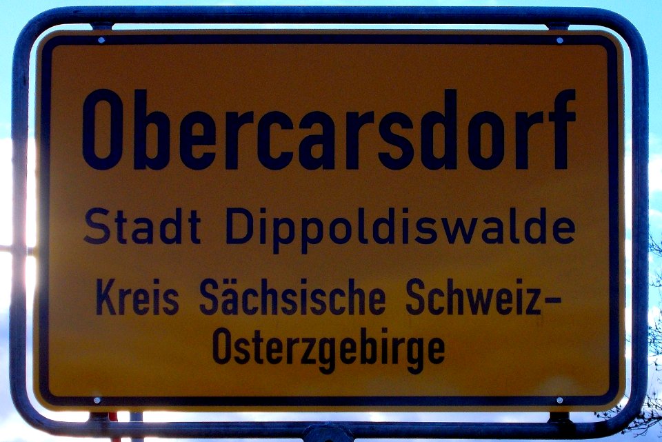2014_Ortsschild_Obercarsdorf_-_Stadtteil_von_Dippoldiswalde