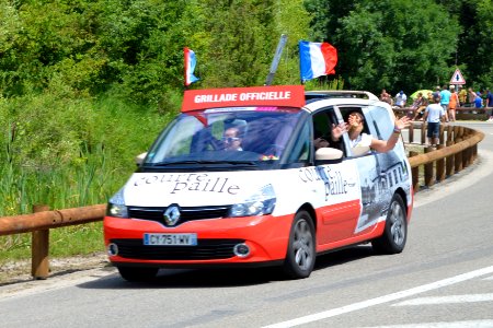 2014_Tour_de_France._Caravane_Courte_paille_1._Free_image_Spielvogel._No_copyright photo