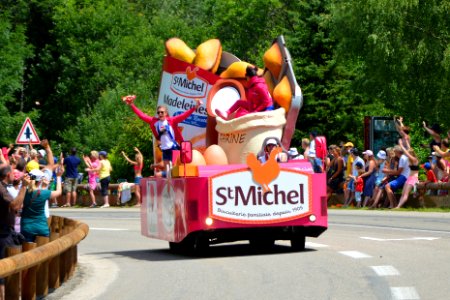 2014_Tour_de_France._Caravane_St._Michel_2._Free_image_Spielvogel._Zero_copyright photo