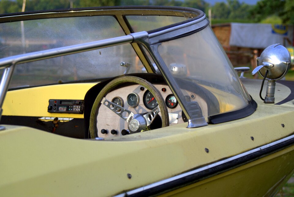 Cockpit clocks steering wheel