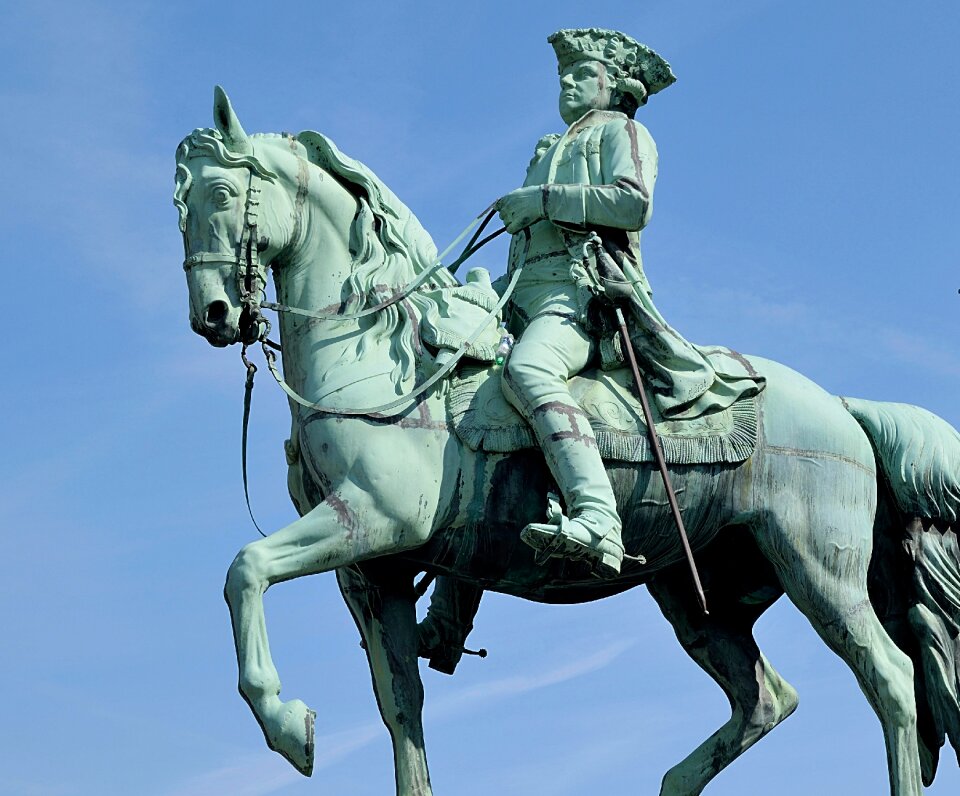 Sculpture rider with horse braunschweig