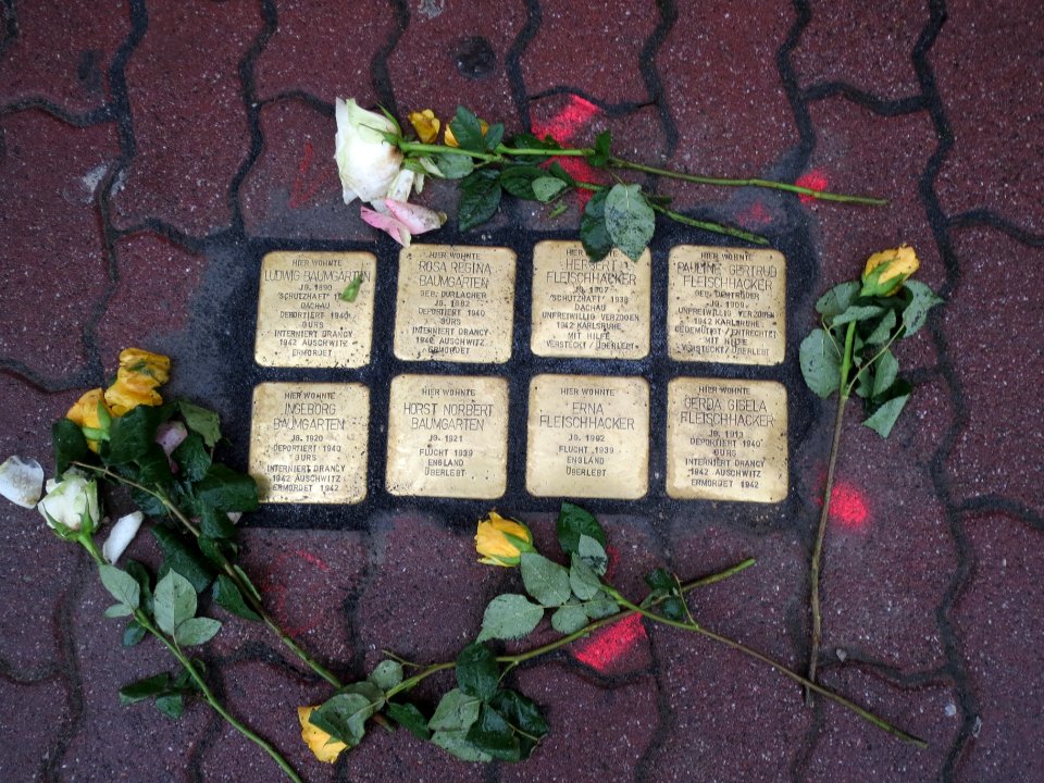 20131108Stolpersteine_Hockenheim2