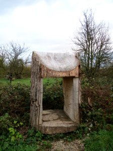 20131124Holzskulptur_Rhein1