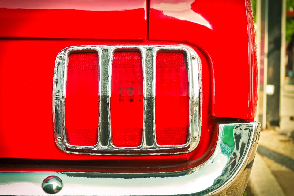 Automotive vehicle mustang