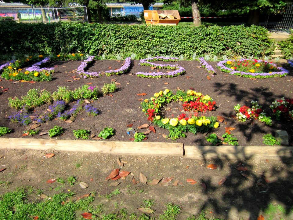 20130702Blumenbeet_Staden3