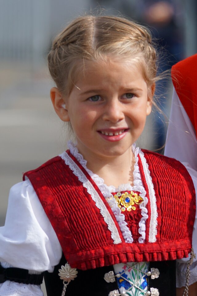 Costume girl costume bruchtum