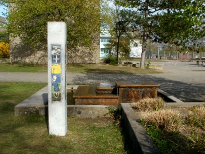 20120422Brunnen_Lusshardtschule_Neulussheim1