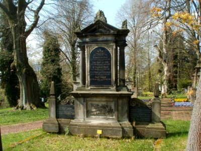 20120413Friedhof_St_Johann2