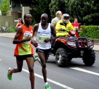 20120422-linz-marathon-josphat-keiyo-roland-kipchumba