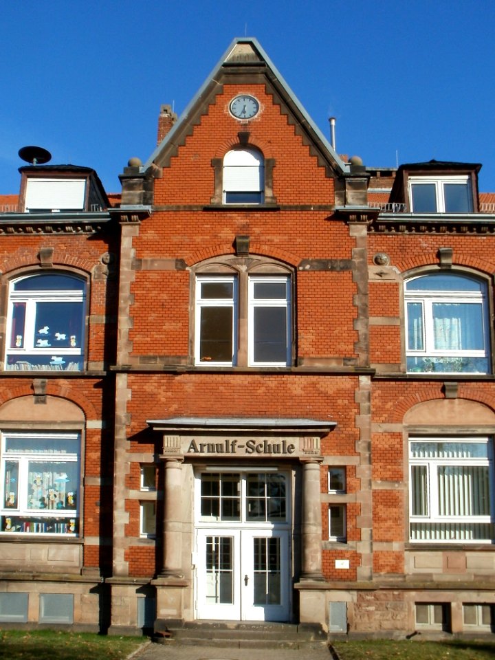 20120205Arnulfstr15_St_Arnual4
