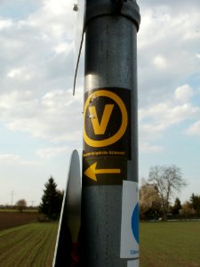 20120403Wegmarkierung_Ketsch1