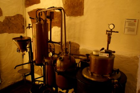 2013.10.01.111121_Distillation_device_Deutsches_Apothekenmuseum_Castle_Heidelberg