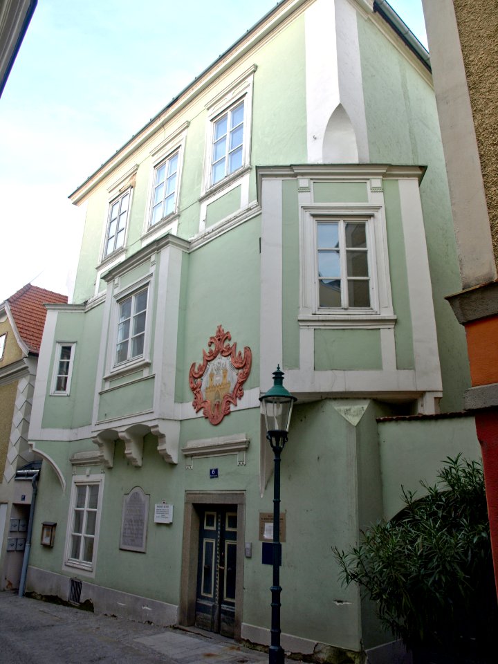 2013.10.19_-_Ybbs_an_der_Donau_-_Salzamt_Kirchengasse_6_-_02