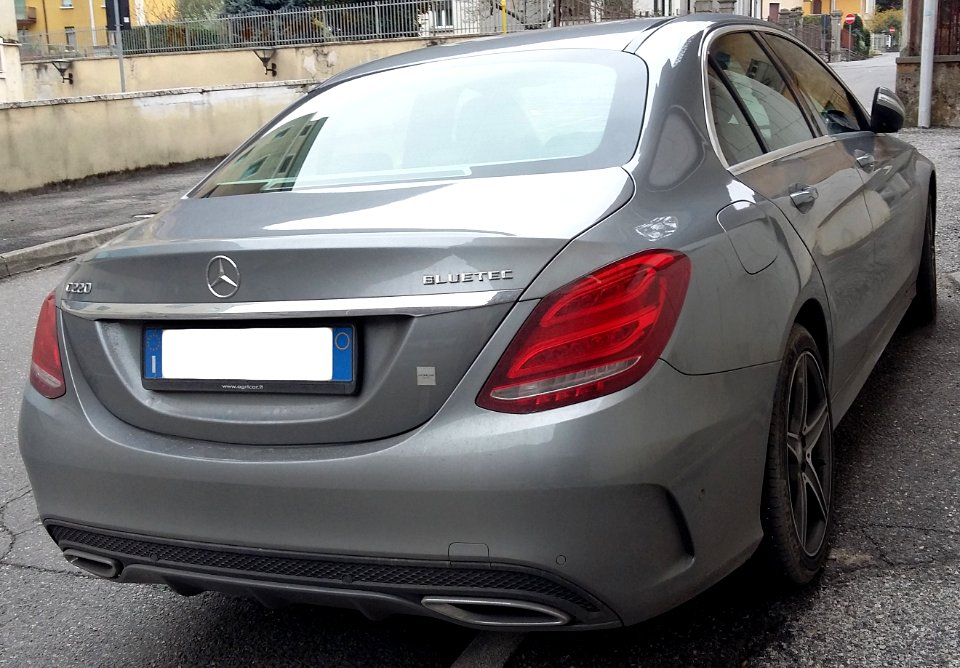 2013_Mercedes-Benz_C_rear