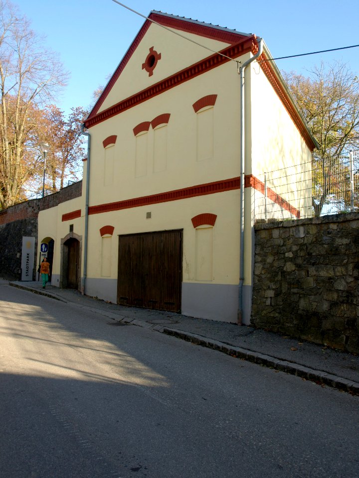 2013.10.26_-_Melk_-_Kellerstöckl,_barocker_Keller_und_Einfriedungsmauer_-_01