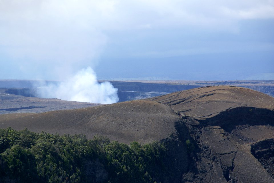 2013.10.31.122656_Kilauea_caldera_Iki_crater_Hawaii_Volcanoes_National_Park_Hawaii