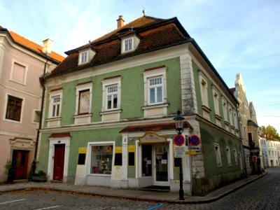2013.10.19_-_Ybbs_an_der_Donau_-_Bürgerhaus_mit_Hauszeichen_Schiffmeisterplatz_7_-_02