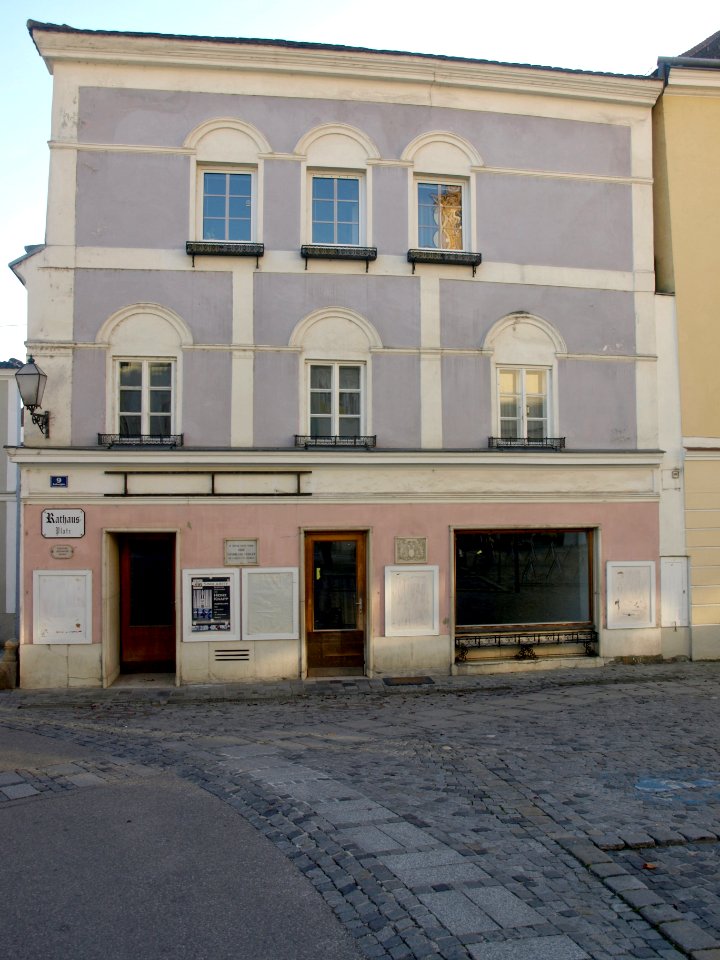 2013.10.26_-_Melk_-_Bürgerhaus_Rathausplatz_9_-_01