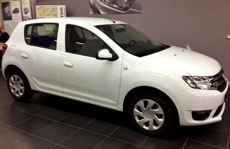 2013_Dacia_Sandero_II