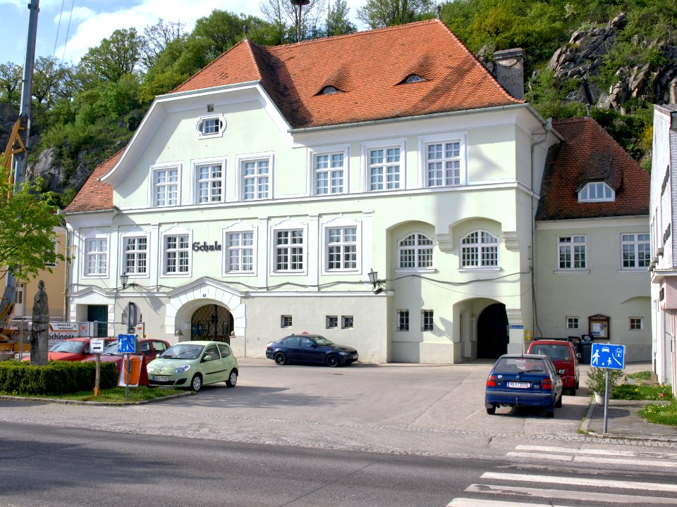 2013.04.28_-_Marbach_an_der_Donau_-_Volksschule_-_03