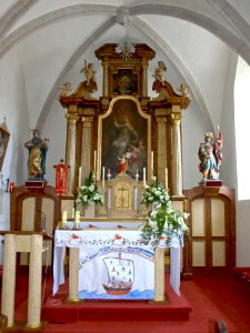 2013.04.28_-_Münichreith-Laimbach_-_Pfarrkirche_hl._Nikolaus_und_Friedhof_-_12