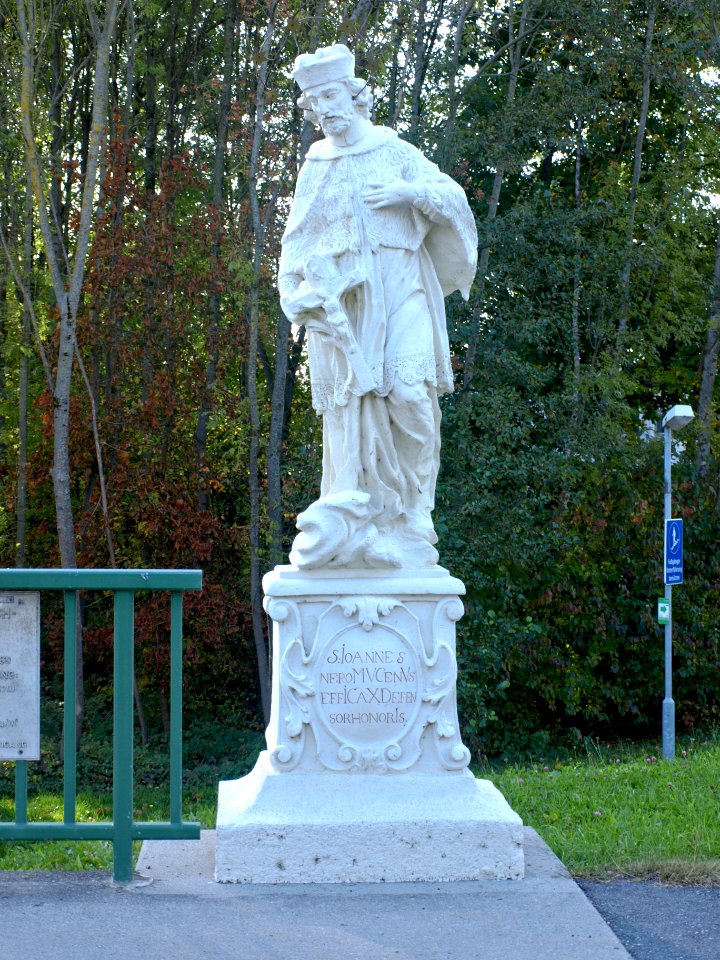 2013.10.19_-_Ybbs_an_der_Donau_-_Johannes_Nepomuk_Werkbach_-_02