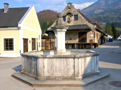 2013.04.21_-_Ybbsitz_-_Marktbrunnen_-_02