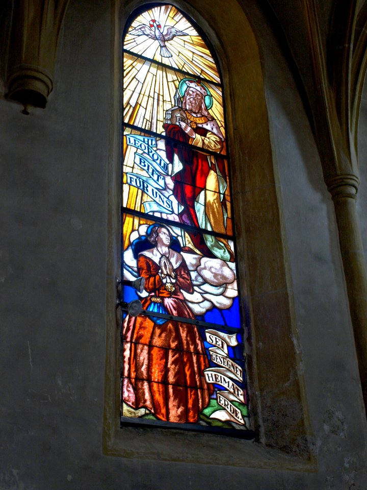 2013.04.24_-_Haidershofen_-_Pfarrkirche_hl._Severin_und_Friedhof_-_13