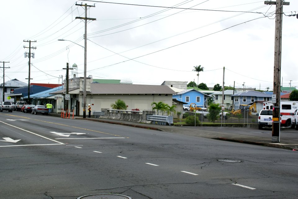 2013.11.01.113840_Kilauea_Avenue_Hilo_Hawaii