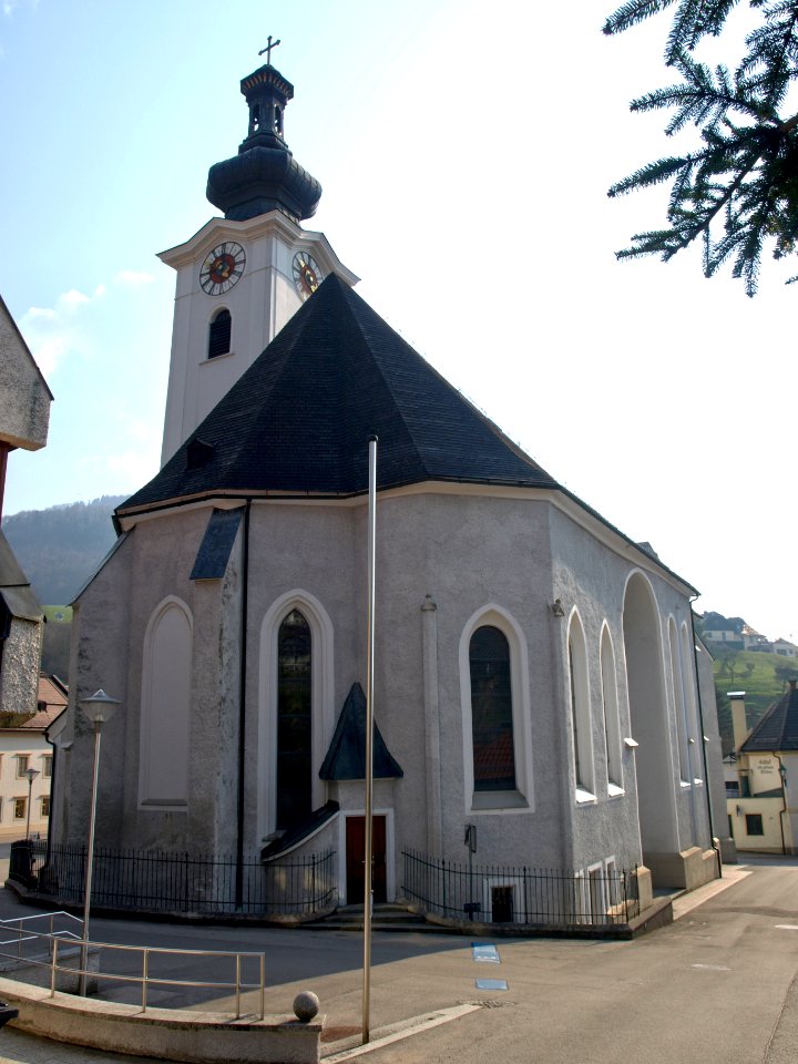 2013.04.21_-_Ybbsitz_-_Pfarrkirche_hl._Johannes_der_Täufer_-_02