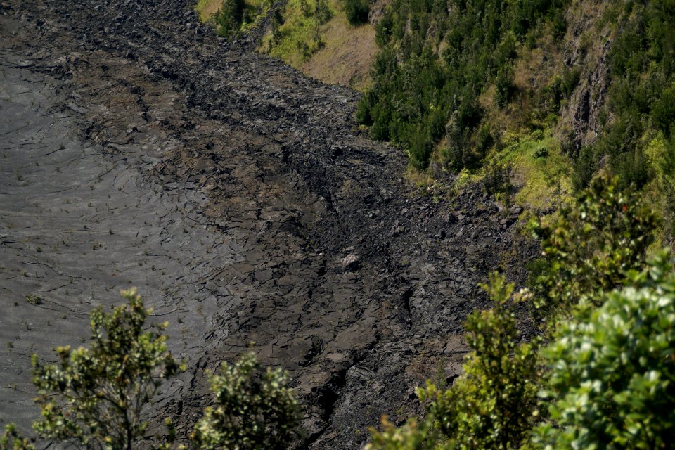 2013.10.31.125948_Iki_crater_Hawaii_Volcanoes_National_Park_Hawaii
