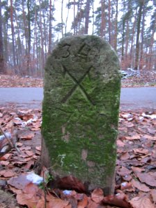 20130113Grenzstein_Hockenheim3
