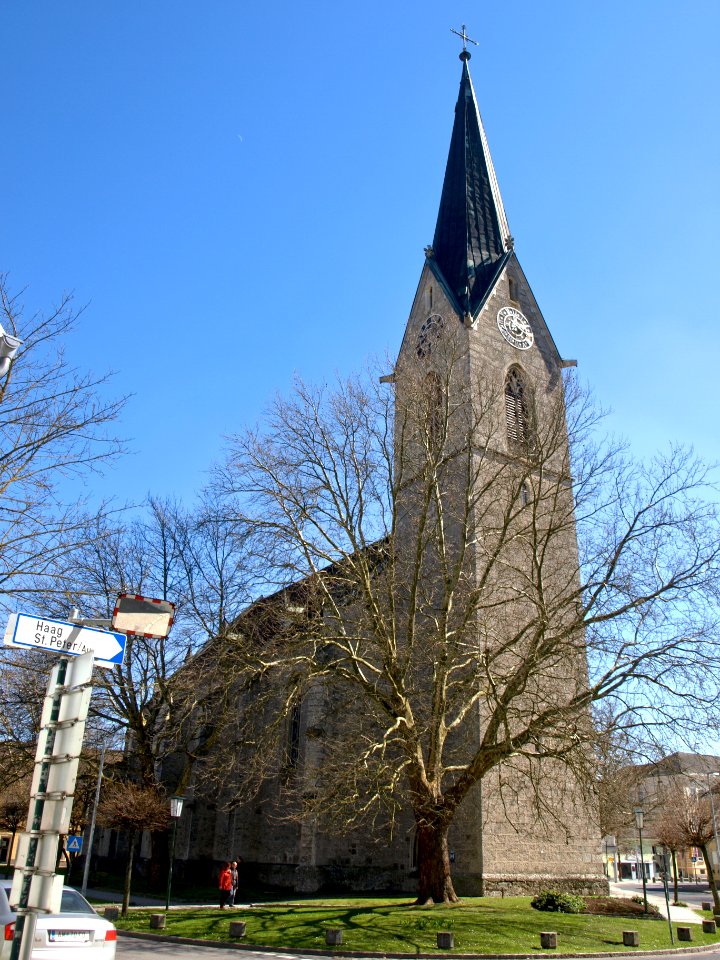 2013.04.15_-_St._Valentin_-_Kath._Pfarrkirche_hl._Valentin_-_19