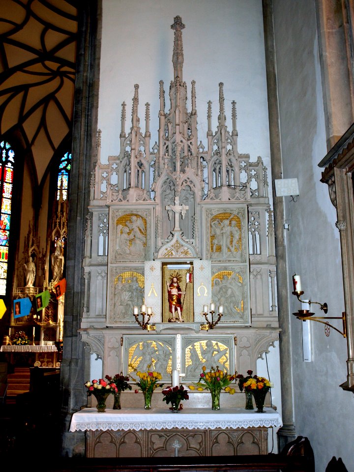 2013.04.15_-_St._Valentin_-_Kath._Pfarrkirche_hl._Valentin_-_12