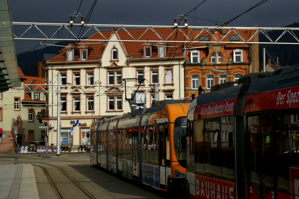 2013.03.10.122910_OEG-Bahnhof_Heidelberg-Handschuhsheim