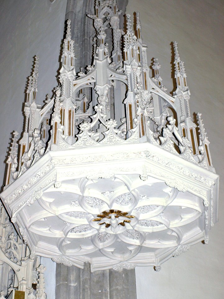 2013.04.15_-_St._Valentin_-_Kath._Pfarrkirche_hl._Valentin_-_08