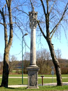 2013.04.15_-_Neumarkt_a.d._Ybbs_-_Dreifaltigkeitssäule_-_01