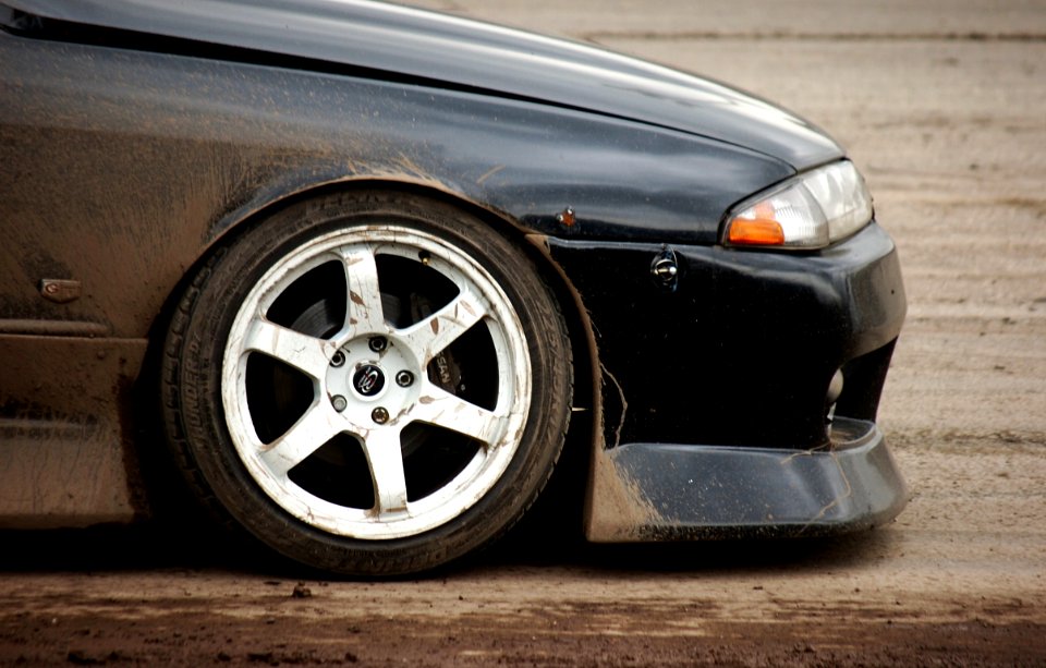 2013-10-12_NDT_Skyline_R32_nose