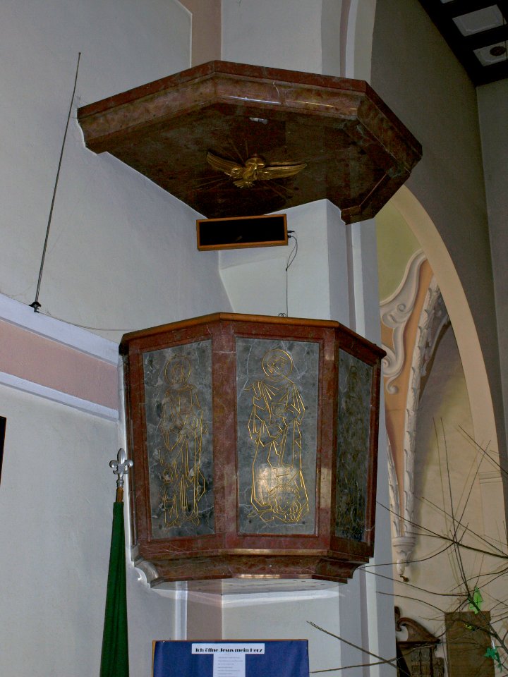 2013.03.04_-_Ulmerfeld_-_Pfarrkirche_hll._Petrus_und_Paulus_-_04