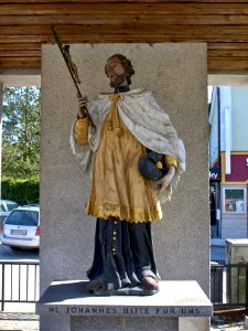 2013.04.15_-_Neumarkt_a.d._Ybbs_-_Figurenbildstock_hl._Johannes_Nepomuk_-_02