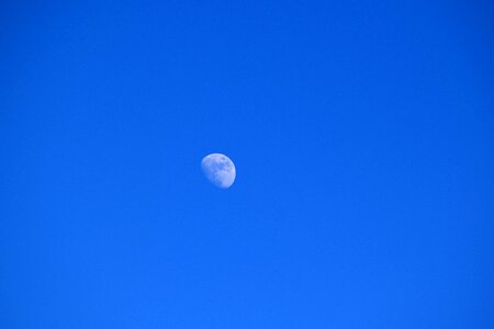 First quarter day sky
